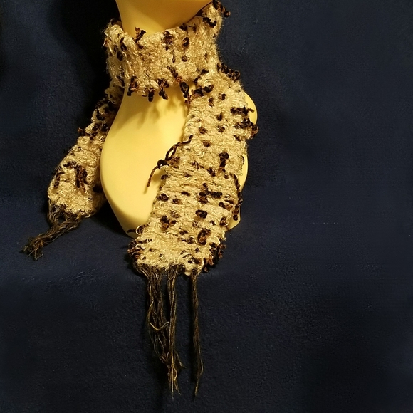 Textured Skinny Scarf With Fringe - Picture 2 of 7